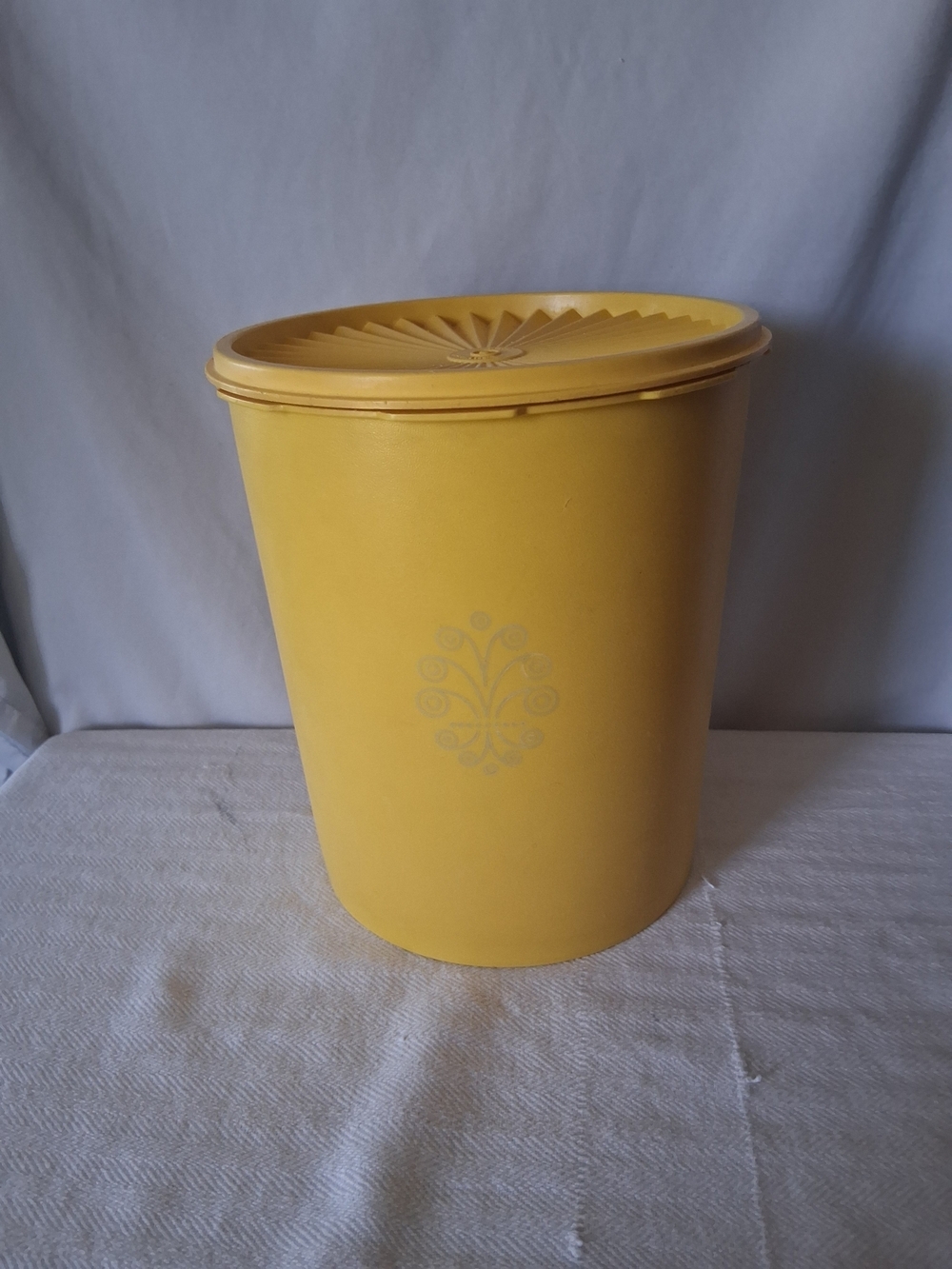 Tupperware Yellow Round Storage Container with Lid